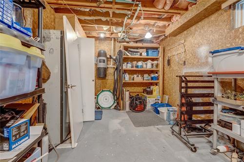 1465 Dartmouth Street, Penticton, BC - Indoor Photo Showing Basement