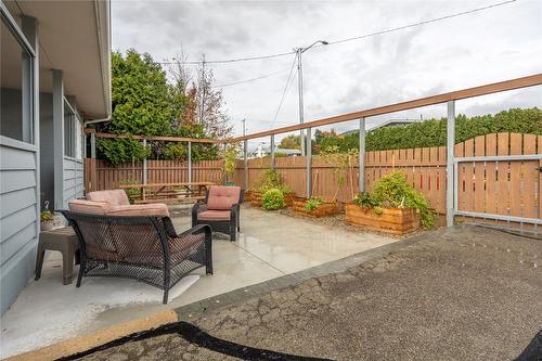 1465 Dartmouth Street, Penticton, BC - Outdoor