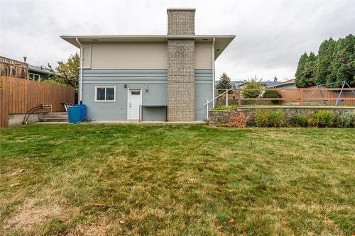 1465 Dartmouth Street, Penticton, BC - Outdoor With Exterior