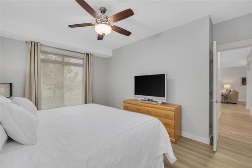 112-3521 Carrington Road, West Kelowna, BC - Indoor Photo Showing Bedroom