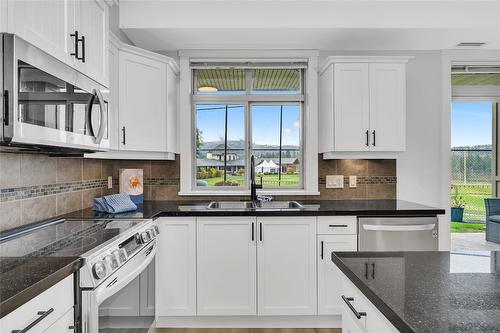 112-3521 Carrington Road, West Kelowna, BC - Indoor Photo Showing Kitchen With Double Sink