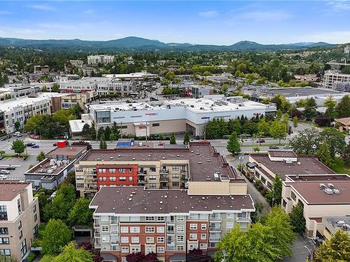 313-870 Short St, Saanich, BC - Outdoor With View