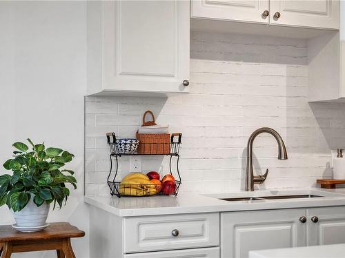 116-9 Adams Rd, Campbell River, BC - Indoor Photo Showing Kitchen