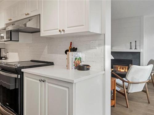 116-9 Adams Rd, Campbell River, BC - Indoor Photo Showing Kitchen