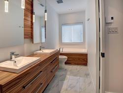 Ensuite bathroom - 