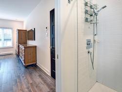 Ensuite bathroom - 