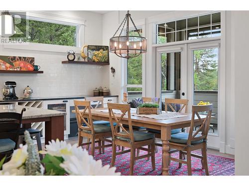 1926 Pineridge Mountain Link, Invermere, BC - Indoor Photo Showing Dining Room