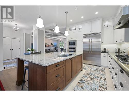 1926 Pineridge Mountain Link, Invermere, BC - Indoor Photo Showing Kitchen With Upgraded Kitchen