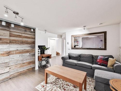 Salle familiale - 981 Rue Des Joncs, Saint-Jérôme, QC - Indoor Photo Showing Living Room