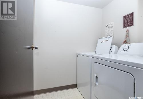 203 451 Pendygrasse Road, Saskatoon, SK - Indoor Photo Showing Laundry Room