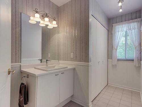 Powder room - 560 Rue Duquesne, Saint-Bruno-De-Montarville, QC - Indoor