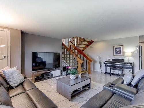 Family room - 1081 Tsse Bellevue, Saint-Valérien-De-Milton, QC - Indoor Photo Showing Living Room