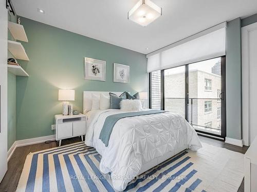 C-123 Roselawn Ave, Toronto, ON - Indoor Photo Showing Bedroom