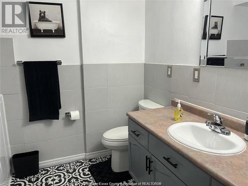 12334 Lanoue Street, Tecumseh, ON - Indoor Photo Showing Bathroom