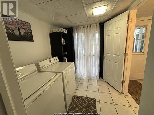 12334 Lanoue Street, Tecumseh, ON - Indoor Photo Showing Laundry Room