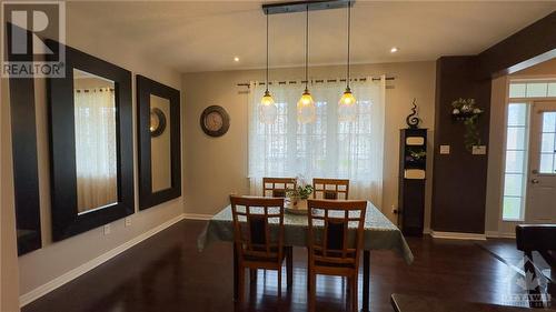 755 Oakglade Avenue, Kanata, ON - Indoor Photo Showing Dining Room