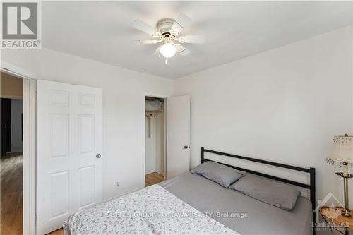 220 Westhaven Crescent, Ottawa, ON - Indoor Photo Showing Bedroom