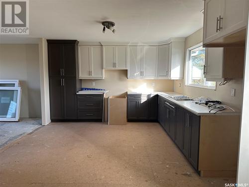 312 Main Street, Lintlaw, SK - Indoor Photo Showing Kitchen