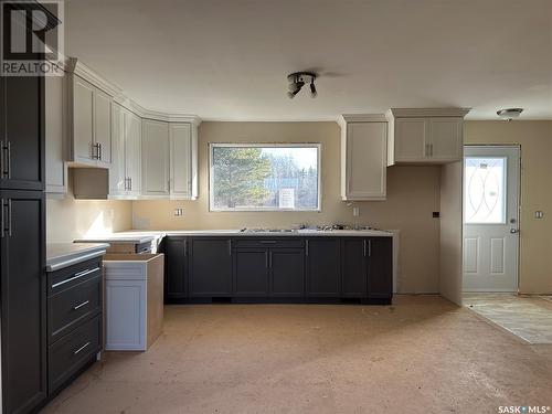 312 Main Street, Lintlaw, SK - Indoor Photo Showing Kitchen