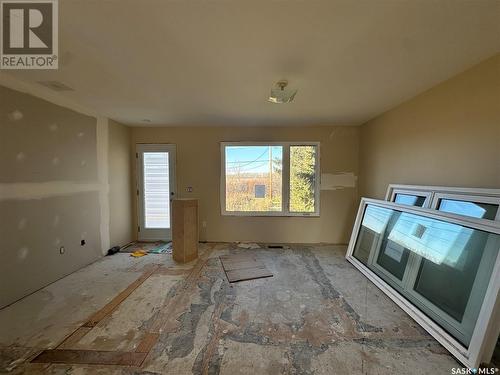 312 Main Street, Lintlaw, SK - Indoor Photo Showing Bedroom