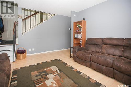 2 331 Pendygrasse Road, Saskatoon, SK - Indoor Photo Showing Living Room