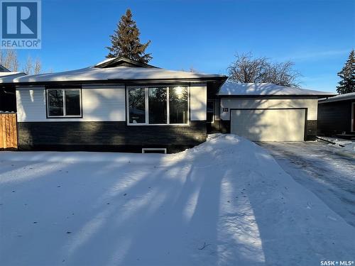 78 Deergrove Crescent, Regina, SK - Outdoor