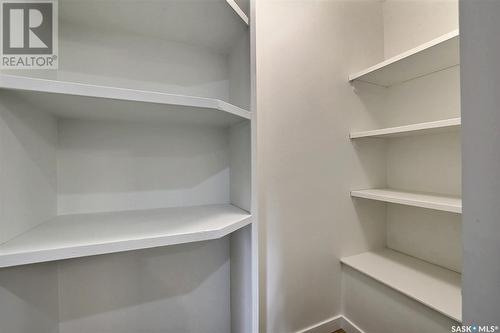 78 Deergrove Crescent, Regina, SK - Indoor With Storage