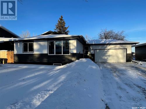 78 Deergrove Crescent, Regina, SK - Outdoor