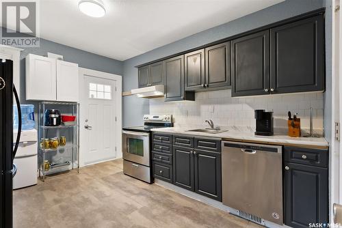 2108 Rae Street, Regina, SK - Indoor Photo Showing Kitchen