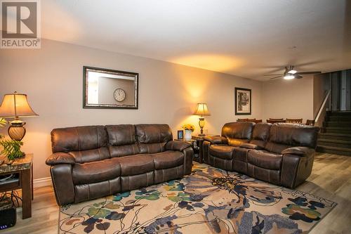 53 Broadview Dr, Sault Ste. Marie, ON - Indoor Photo Showing Living Room