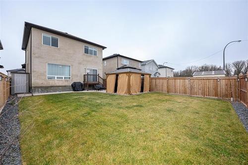 15 Dedrick Bay, Winnipeg, MB 