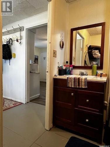 205/207 Pierson Street, Neudorf, SK - Indoor Photo Showing Bathroom