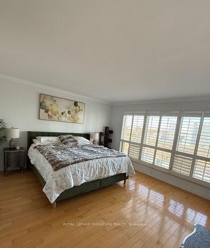 2403-2269 Lake Shore Blvd W, Toronto, ON - Indoor Photo Showing Bedroom