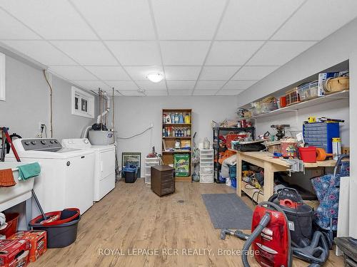 36 Cavendish Cres, Brampton, ON - Indoor Photo Showing Laundry Room