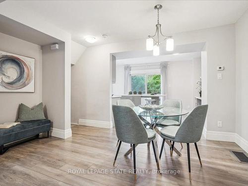 21-130 Livingston Ave, Grimsby, ON - Indoor Photo Showing Dining Room