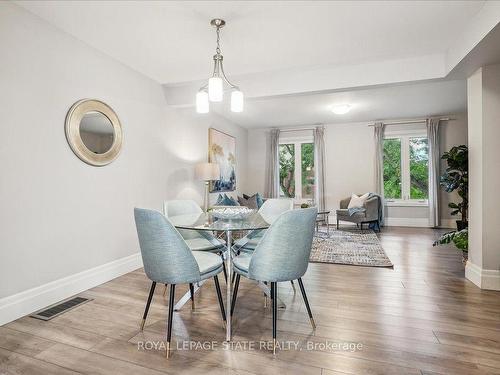 21-130 Livingston Ave, Grimsby, ON - Indoor Photo Showing Dining Room