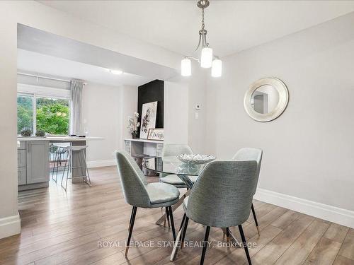 21-130 Livingston Ave, Grimsby, ON - Indoor Photo Showing Dining Room