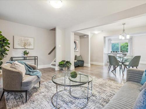 21-130 Livingston Ave, Grimsby, ON - Indoor Photo Showing Living Room