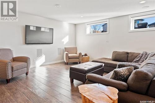 1022 Pohorecky Bay, Saskatoon, SK - Indoor Photo Showing Living Room