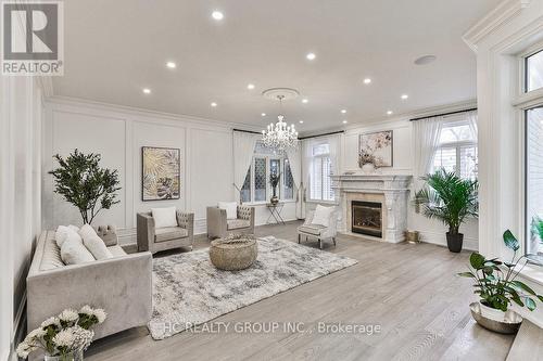 431 Fourth Line, Oakville, ON - Indoor Photo Showing Living Room With Fireplace