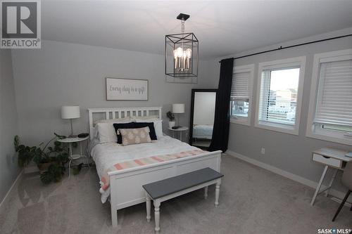 671 Fast Crescent, Saskatoon, SK - Indoor Photo Showing Bedroom