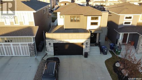 671 Fast Crescent, Saskatoon, SK - Outdoor