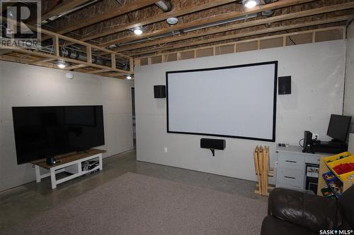 671 Fast Crescent, Saskatoon, SK - Indoor Photo Showing Basement