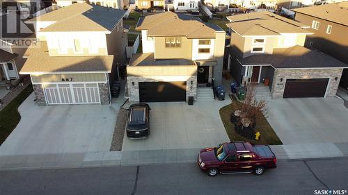 671 Fast Crescent, Saskatoon, SK - Outdoor With Facade