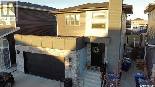 671 Fast Crescent, Saskatoon, SK - Outdoor With Exterior