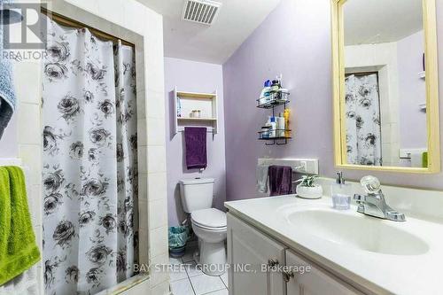 38 Noecker Street, Waterloo, ON - Indoor Photo Showing Bathroom