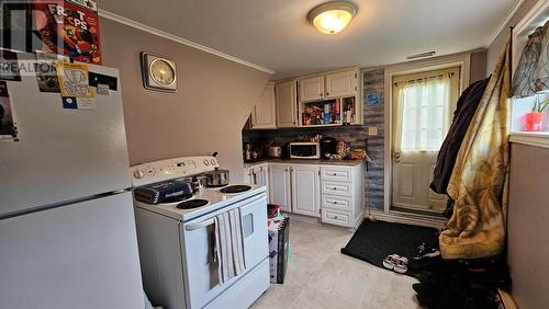 6 Ruth Avenue, Mount Pearl, NL - Indoor Photo Showing Kitchen