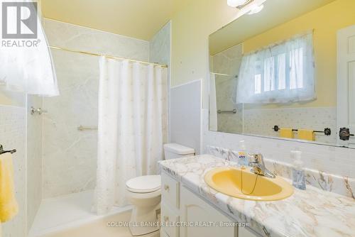 2534 Sherbrooke Street W, Cavan Monaghan, ON - Indoor Photo Showing Bathroom