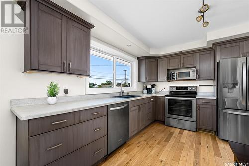 1240 Duffield Street W, Moose Jaw, SK - Indoor Photo Showing Kitchen With Stainless Steel Kitchen