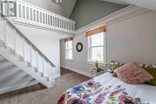 342 Iroquois Street W, Moose Jaw, SK - Indoor Photo Showing Bedroom